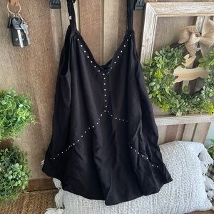 Torrid Black Studded Top Size 0 12/14 ❤️❤️❤️